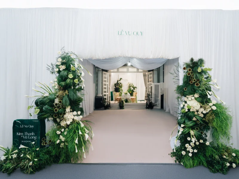 Botanical Serenity - image 1